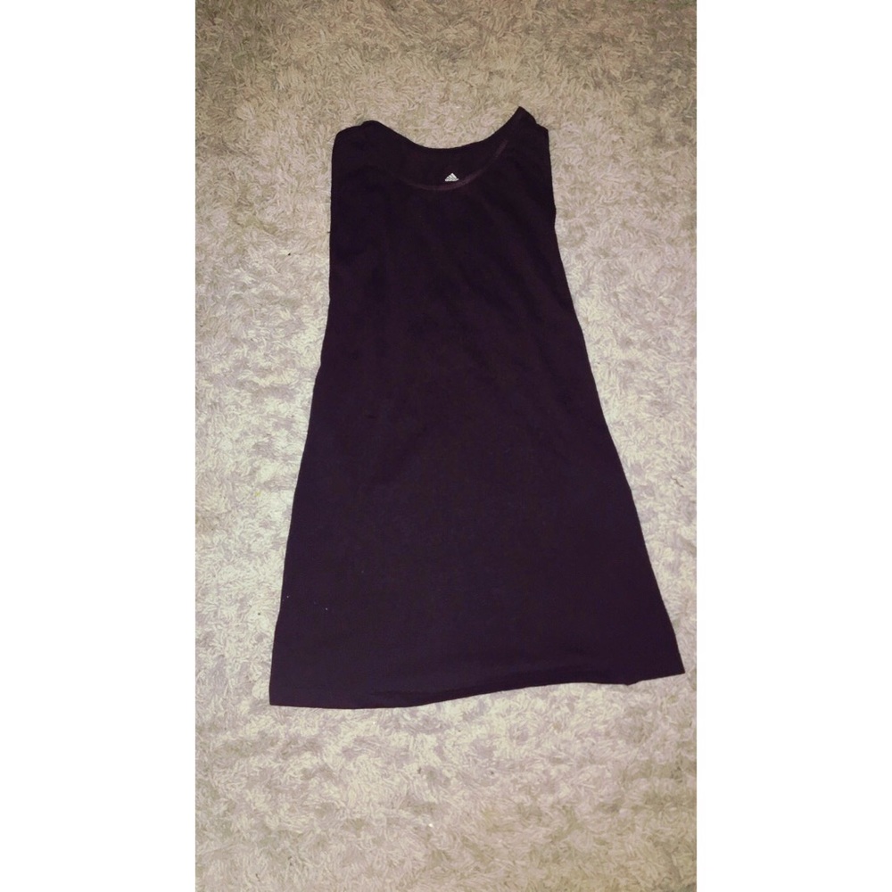 Adidas tank, cut out back